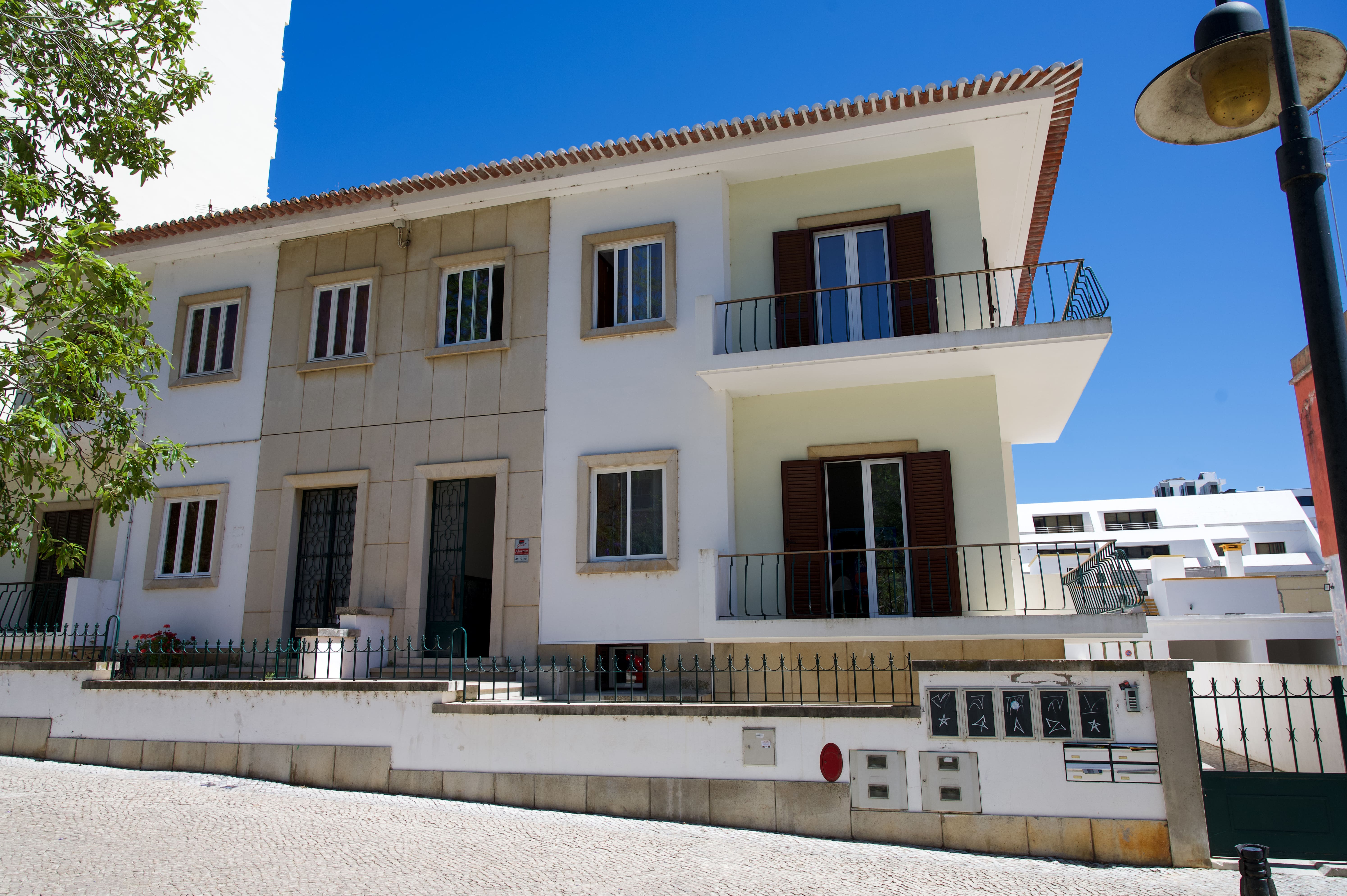 Moradia Studio B - Image 1
