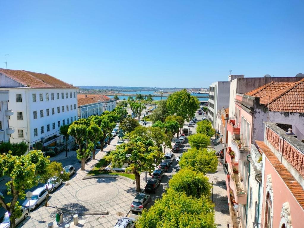 Figueira 4E & 2E Apartments - Image 1